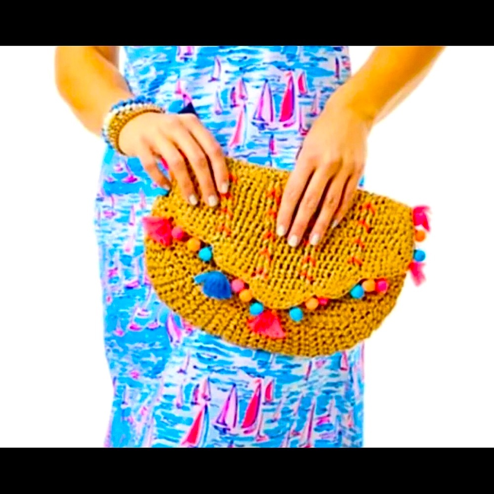 LILLY PULITZER Clam Shell Clutch